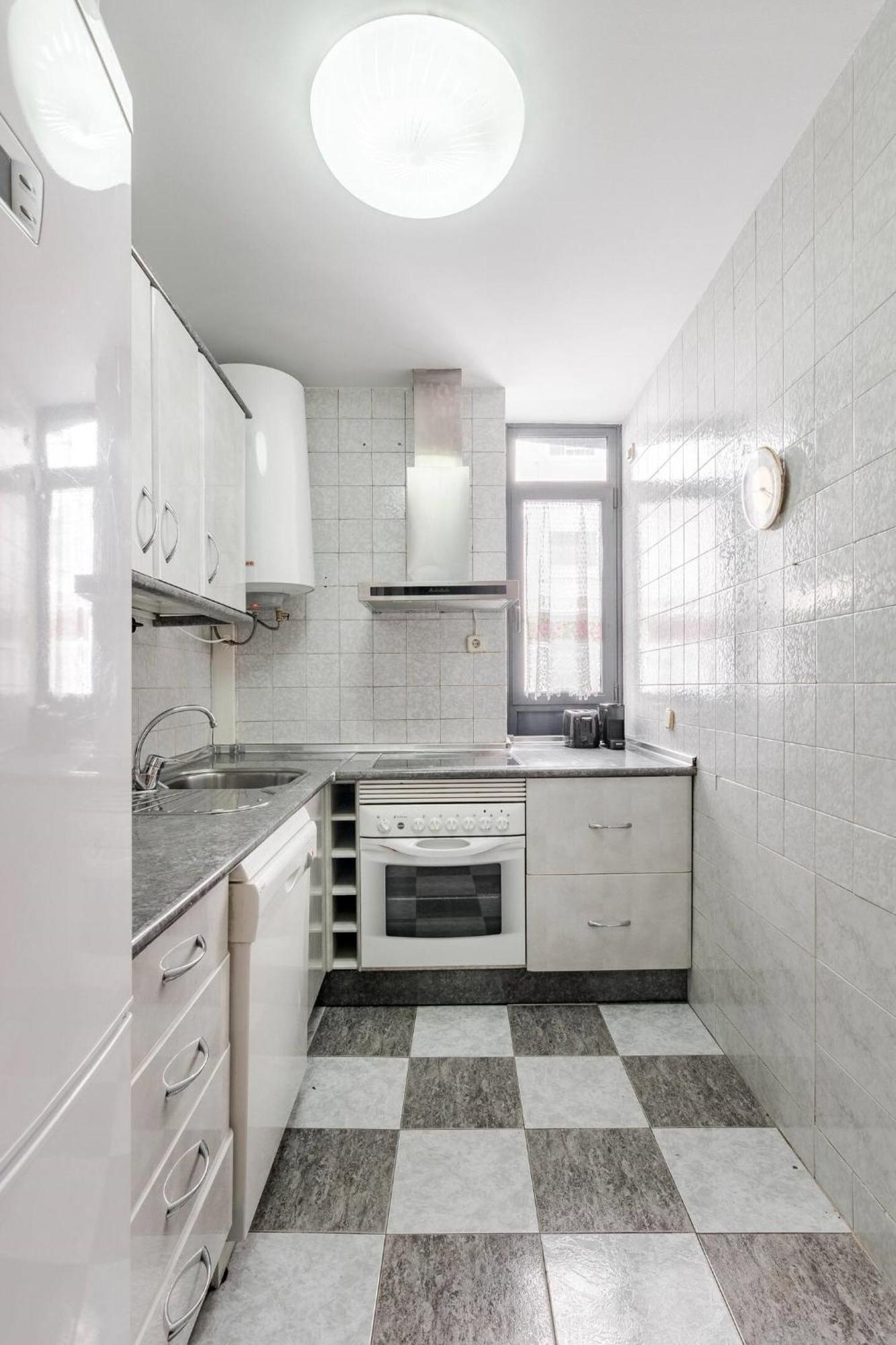 Ave Apartamento En Madrid Centro Atocha Exteriör bild